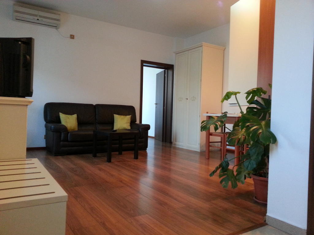 Banu Manta Apartments Βουκουρέστι Δωμάτιο φωτογραφία